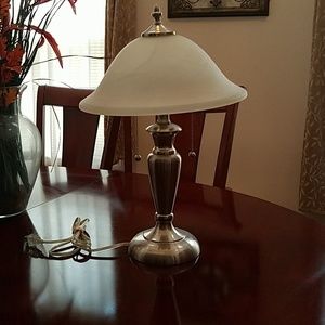 Desk lamp